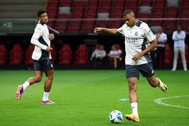 也符合国际 也符合国际